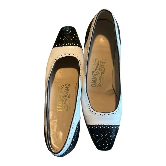 Vintage Ferragamo Square Toe Black and White Pumps Perfect Condition siz… - Picture 11 of 12